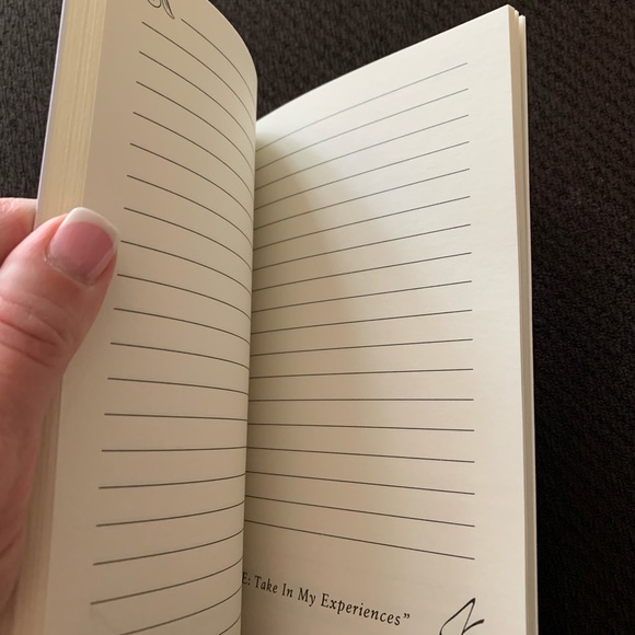 John Edward dvd series with bonus books & cds - Picture 6 of 7